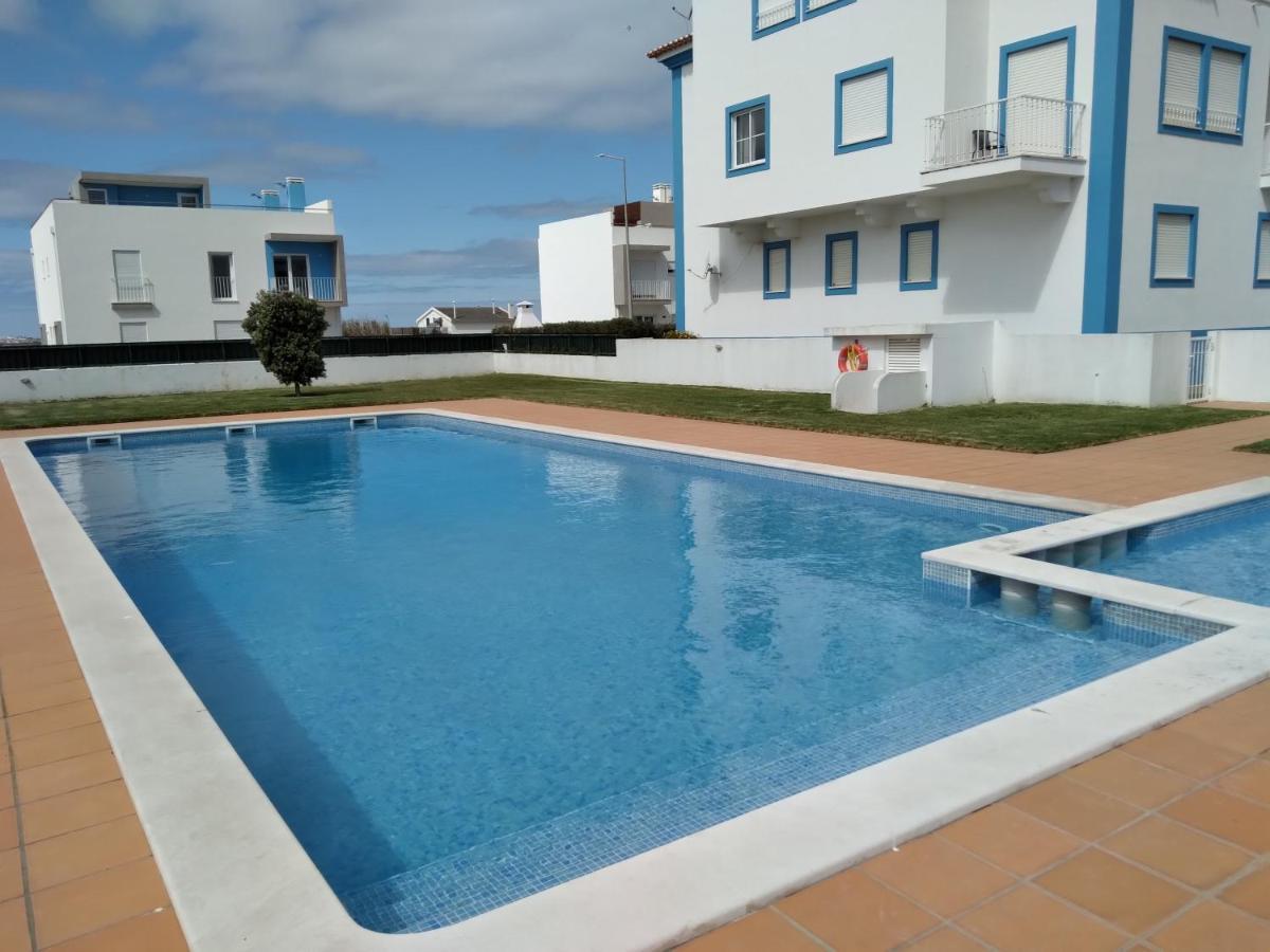 Palmeiras Apartement - T1 Com Piscina Baleal Eksteriør bilde