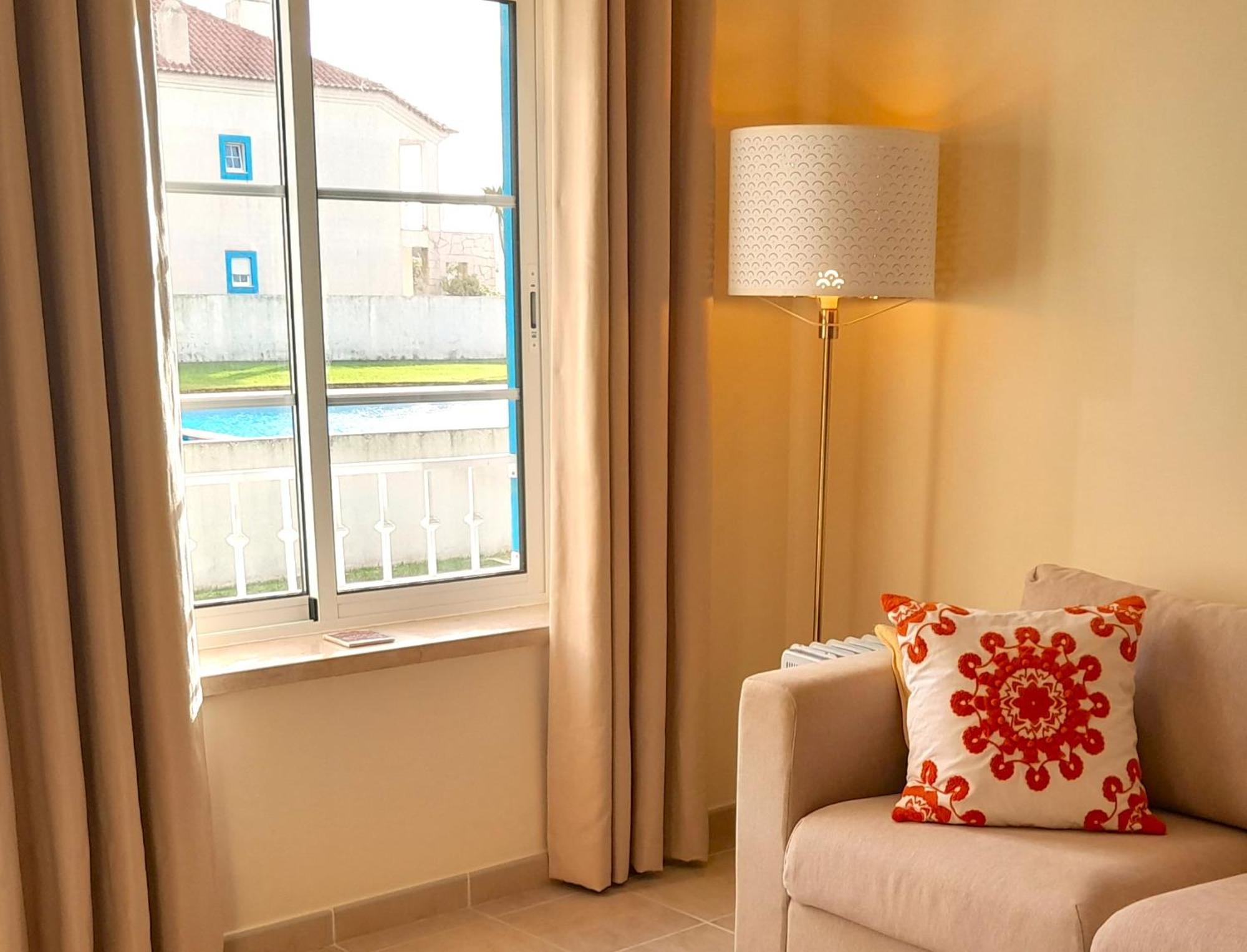 Palmeiras Apartement - T1 Com Piscina Baleal Eksteriør bilde